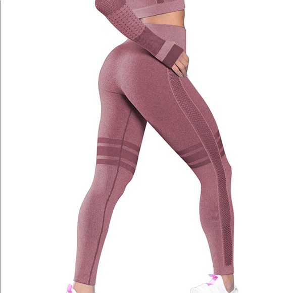 Seamless Workout Set - Picture 4 of 5